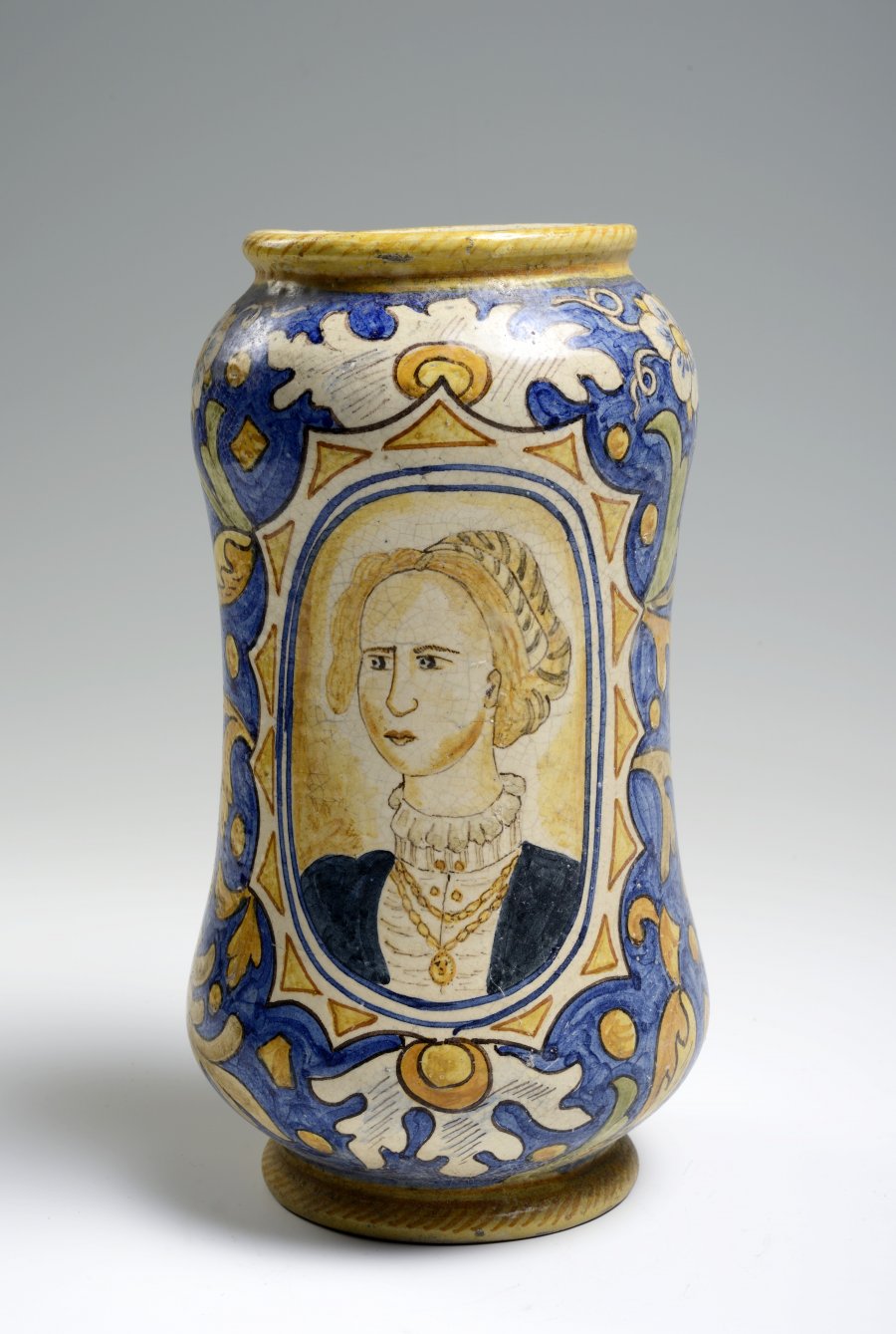 A GROUP OF MAJOLICA APOTHECARY JARS IN ITALIAN RENAISSANCE STYLE 