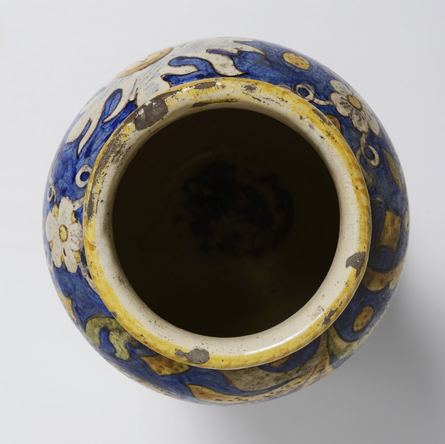 A GROUP OF MAJOLICA APOTHECARY JARS IN ITALIAN RENAISSANCE STYLE 