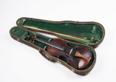 A FRANCISCUS GEISSENHOF VIOLIN