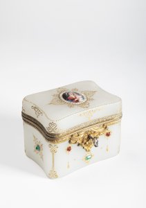 JEWELLERY BOX