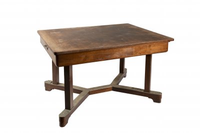 ART NOUVEAU DINING TABLE