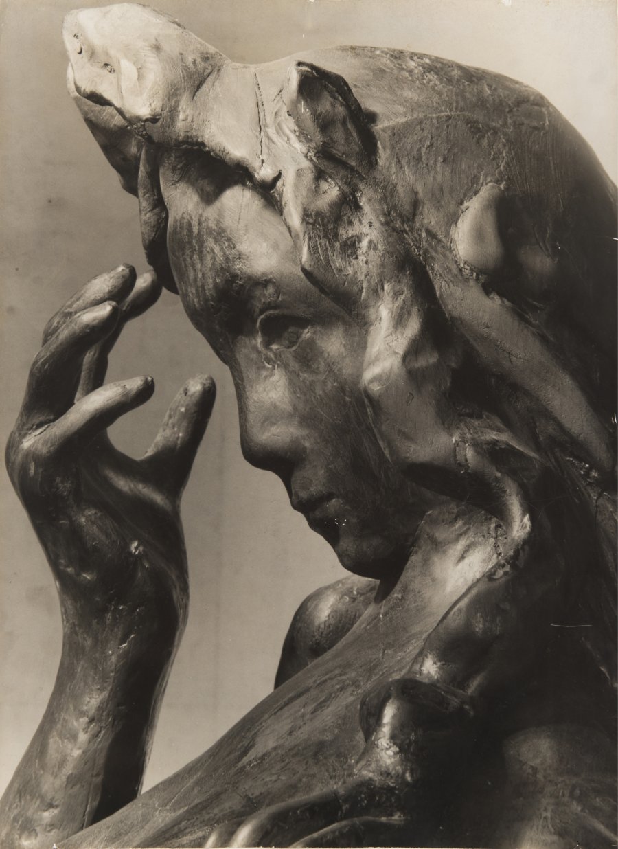 THE DETAIL OF JOSEF WAGNER'S SCULPTURE