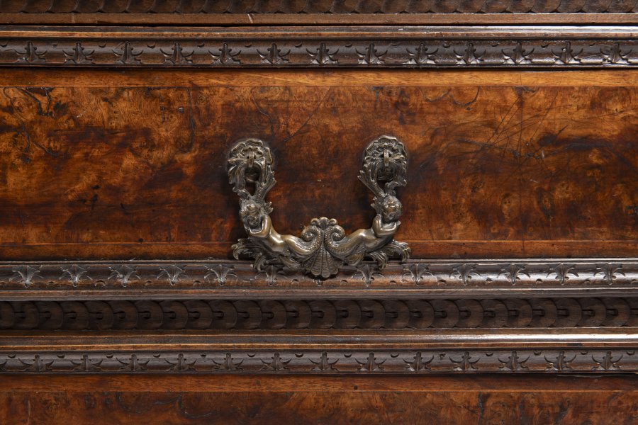 MANNERIST CHEST OF DRAWERS "A BAMBOCCI"