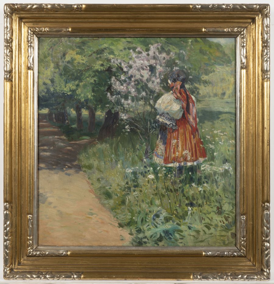 GIRL FROM SLOVÁCKO IN AN ALLEY