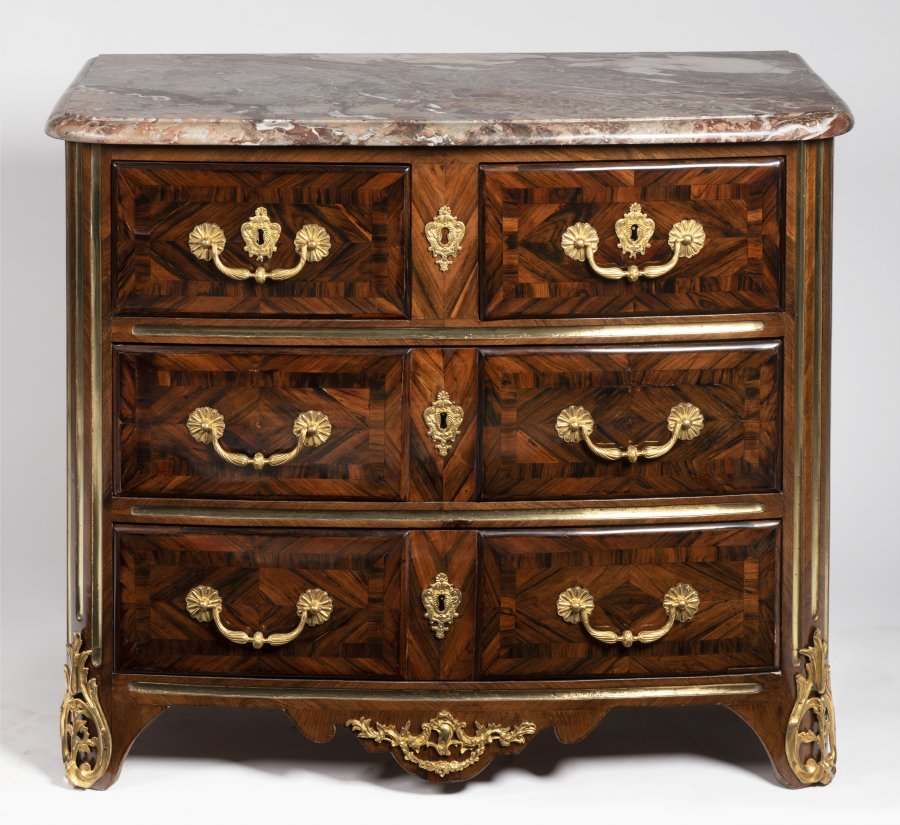 LA RÉGENCE CHEST OF DRAWERS