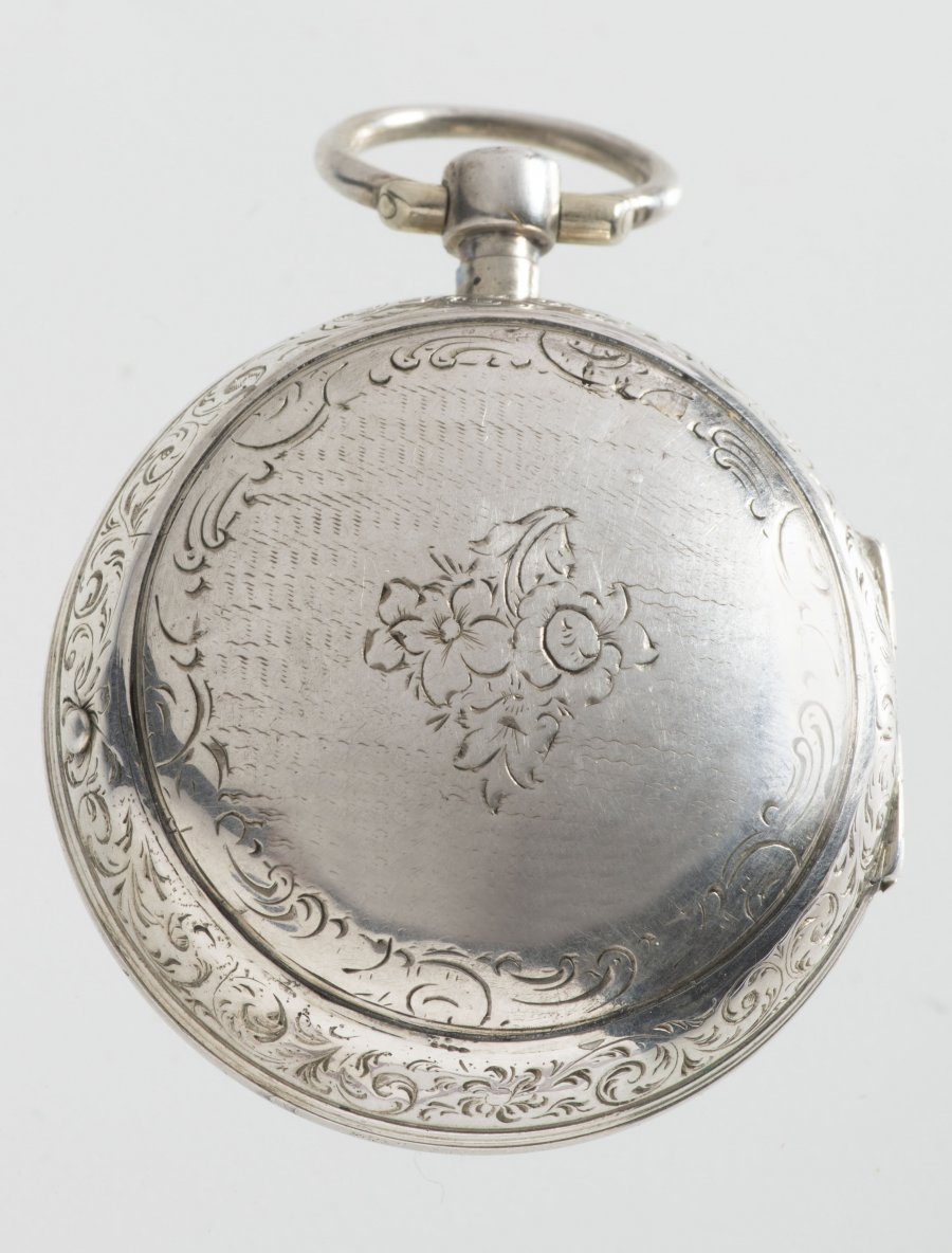 BAROQUE POCKET WATCH