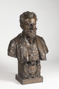 A PORTRAIT BUST OF HYNEK PUC