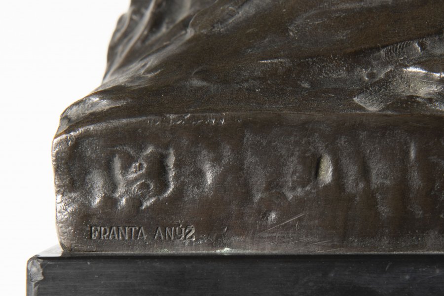 DÍVKA S DRAPÉRIÍ (ZUZANKA)