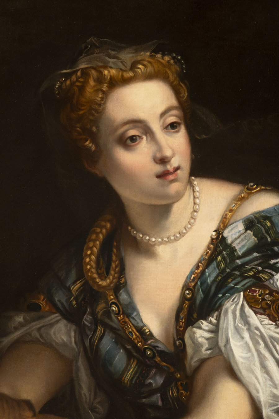 JUDITH WITH THE HEAD OF HOLOFERNES