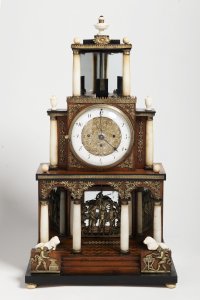 STOLNÍ EMPÍROVÉ HODINY