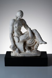 SITTING WOMAN