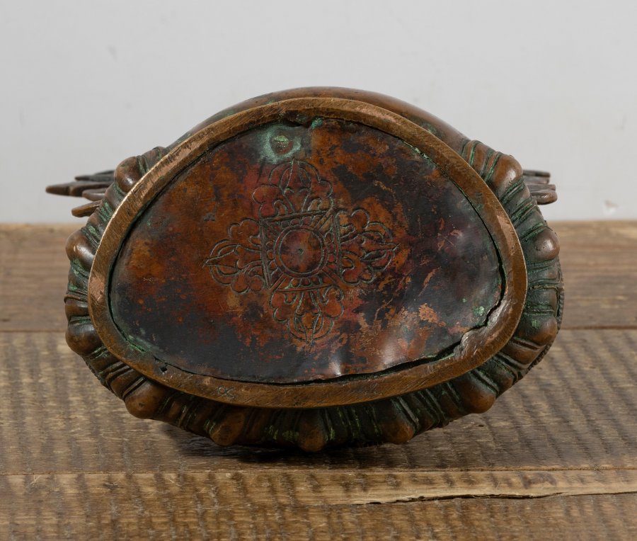 BRONZ TIBET – BÍLÁ TÁRA