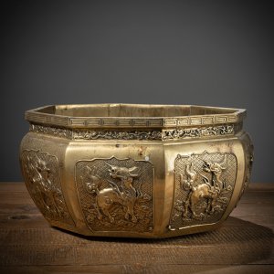 CHINESE BRONZE JARDINIÈRE WITH QILIN