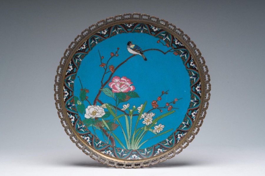 A GROUP OF FOUR JAPANESE OBJECTS