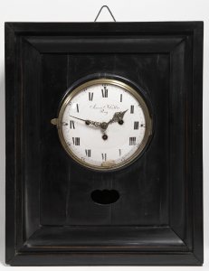 NÁSTĚNNÉ HODINY Z OBDOBÍ BIEDERMEIERU