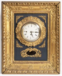 EMPÍROVÉ NÁSTĚNNÉ HODINY