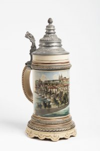 HRACÍ KORBEL Z OBDOBÍ HISTORISMU