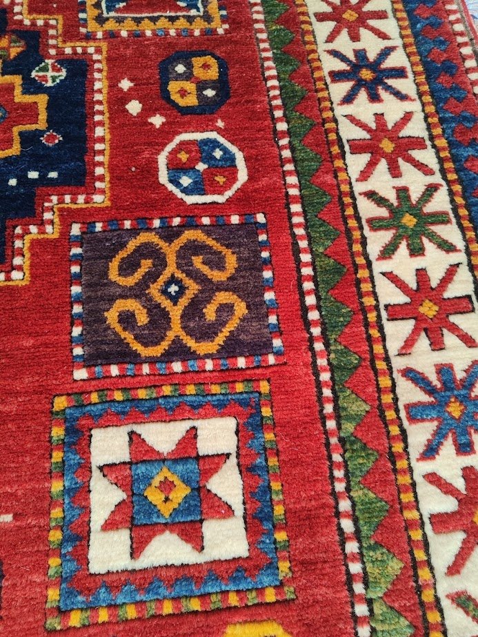 UNIKÁTNÍ KAVKAZSKÝ KOBEREC LORI PAMPAK