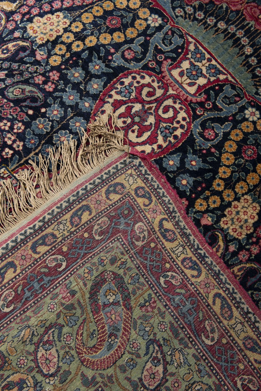 VZÁCNÝ KOBEREC TEHERÁN