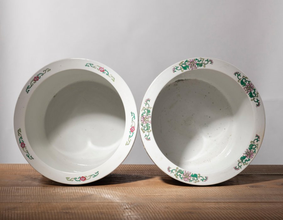 VELKÉ PÁROVÉ PORCELÁNOVÉ KVĚTINÁČE