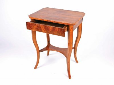 ODKLÁDACÍ STŮL BIEDERMEIER