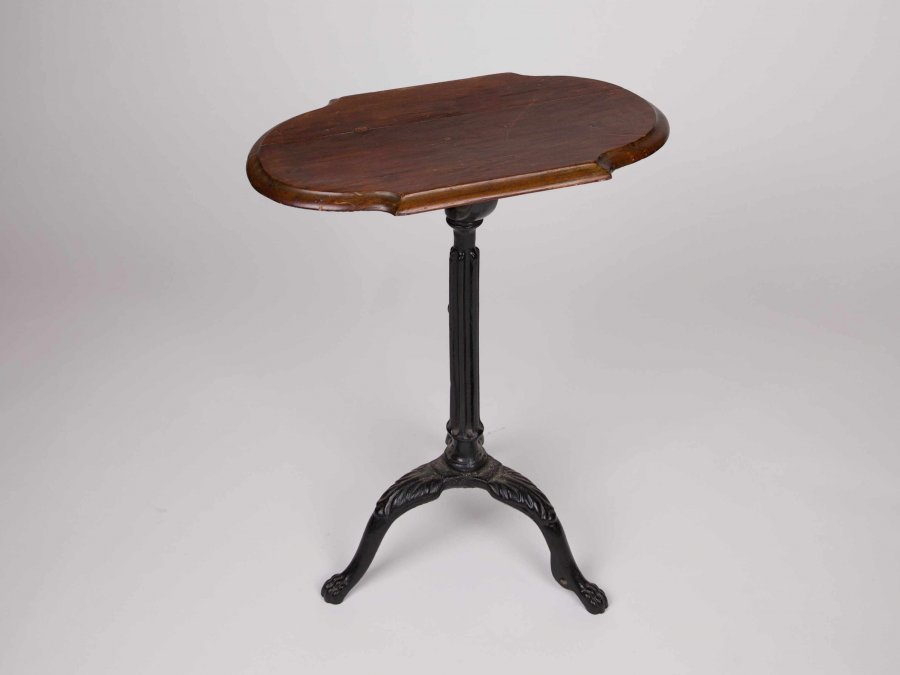 OVAL SIDE TABLE