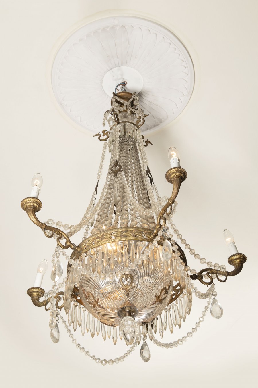 EMPÍROVÝ KŘIŠŤÁLOVÝ LUST