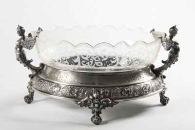 SKLENĚNÁ MÍSA S KOVOVÝM PODSTAVCEM