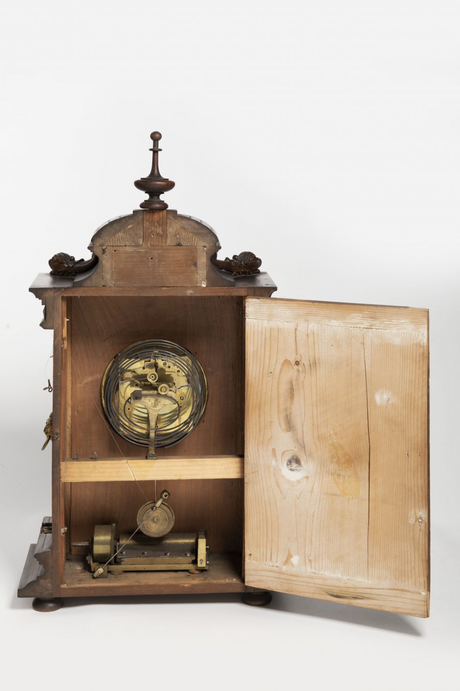 NOVORENESANČNÍ STOLNÍ HODINY