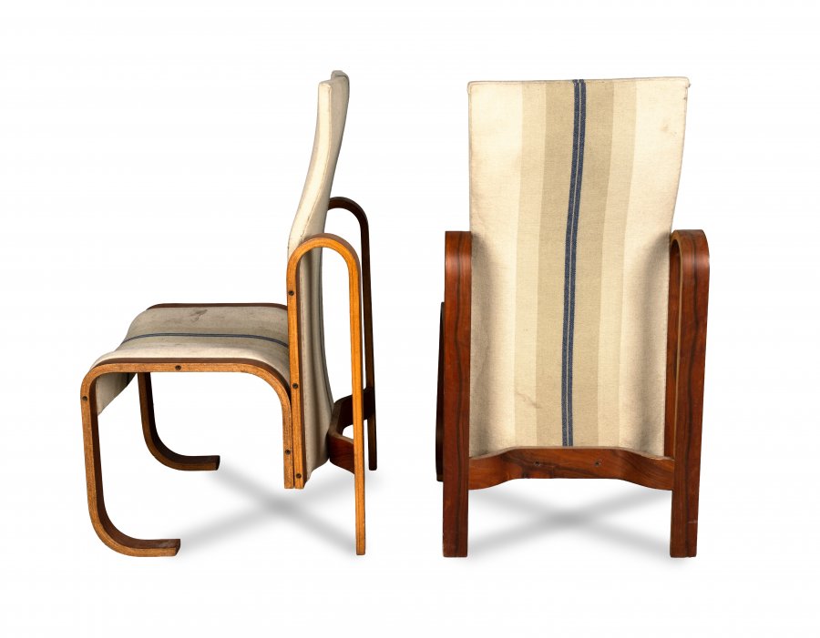 DVĚ DESIGNOVÉ ŽIDLE