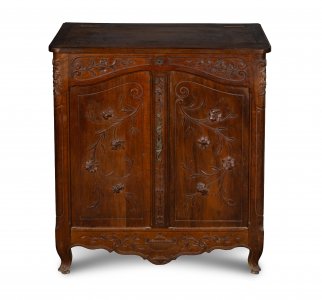 PEŘIŇÁK VE STYLU LUDVÍKA XIV.