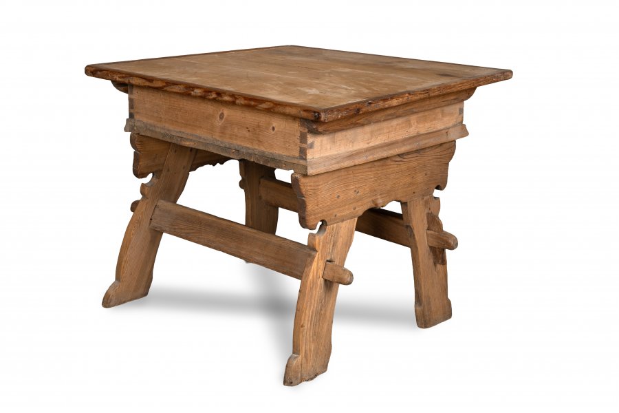 LIDOVÝ TYROLSKÝ STŮL