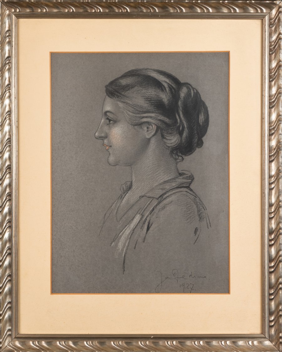 PROFILE OF A GIRL