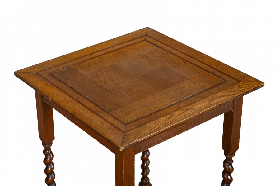 TABLE WITH TWISTED COLUMNS FROM THE HISTORICISM PERIOD