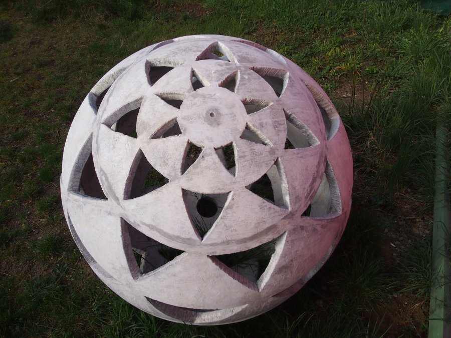 SPHERE WITH TRIANGLES