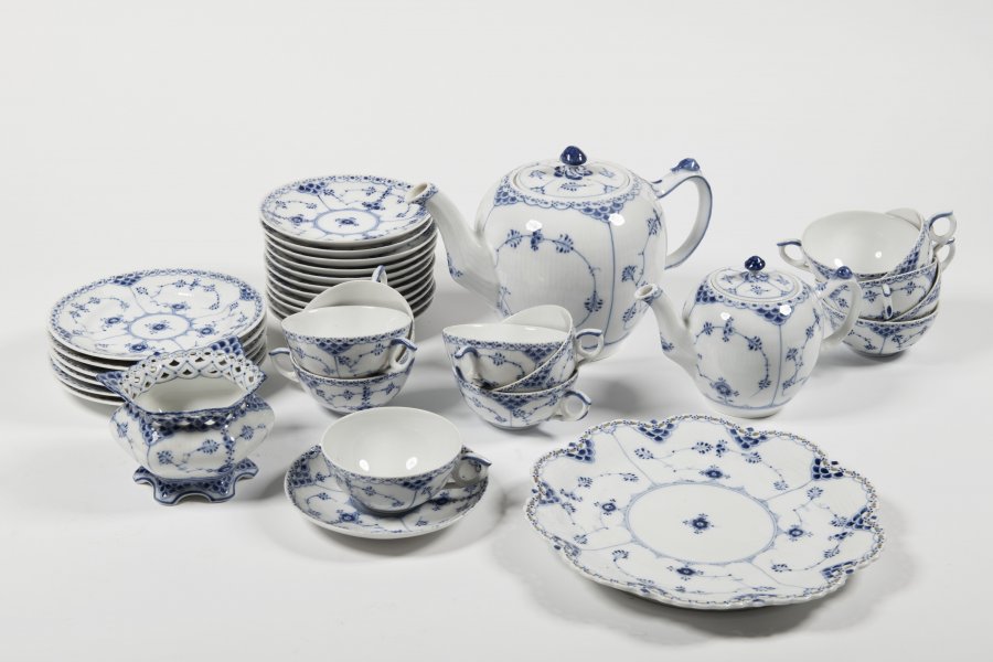 PORCELÁNOVÝ ČAJOVÝ SERVIS