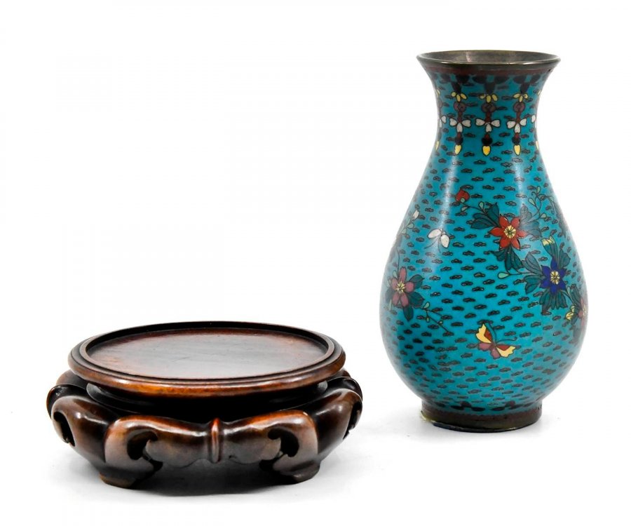 CHINESE CLOISONNÉ VASE