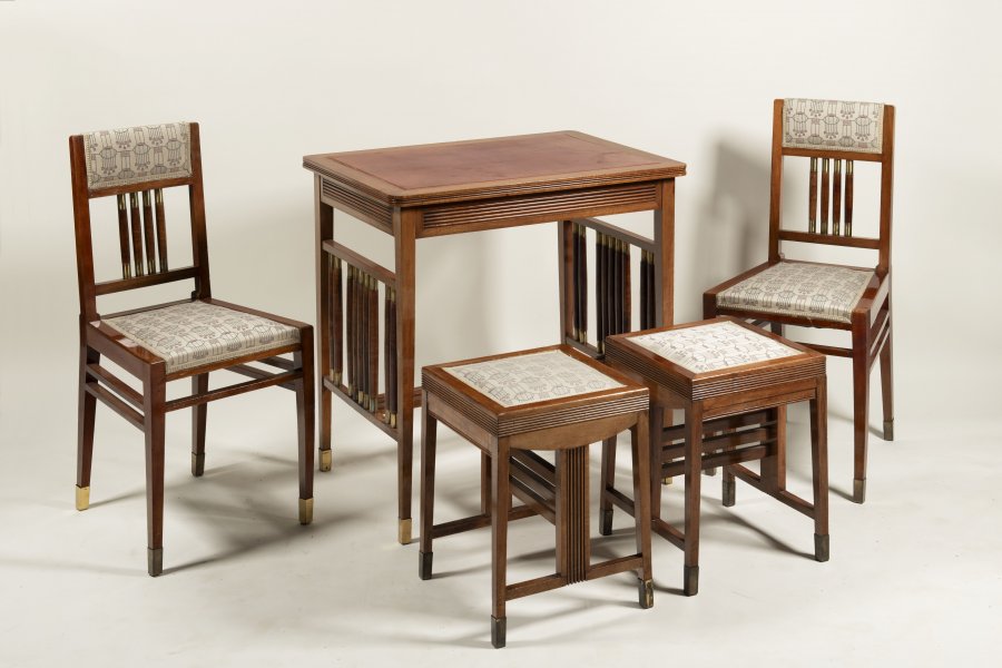 SECESNÍ SEDACÍ SOUPRAVA